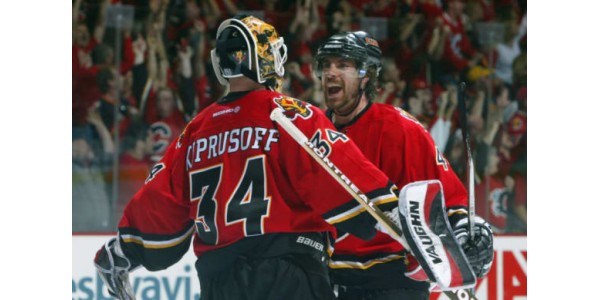 Calgary Flames oznamuje čtvrtý vyřazený dres v historii franšízy Calgary Flames oznamuje čtvrtý vyřazený dres v historii franšízy